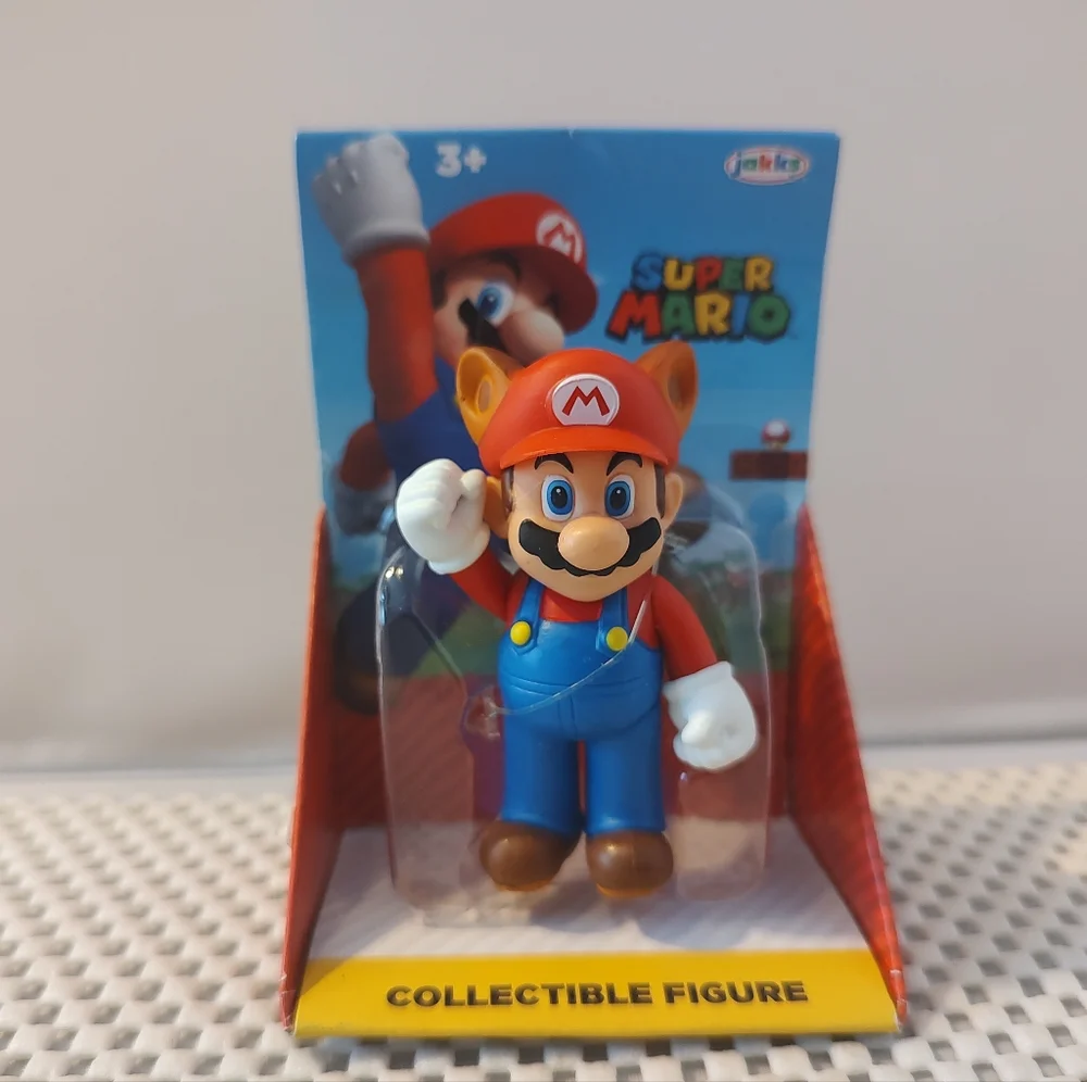 Super Mario Collectible Figure Racoon Mario NWT